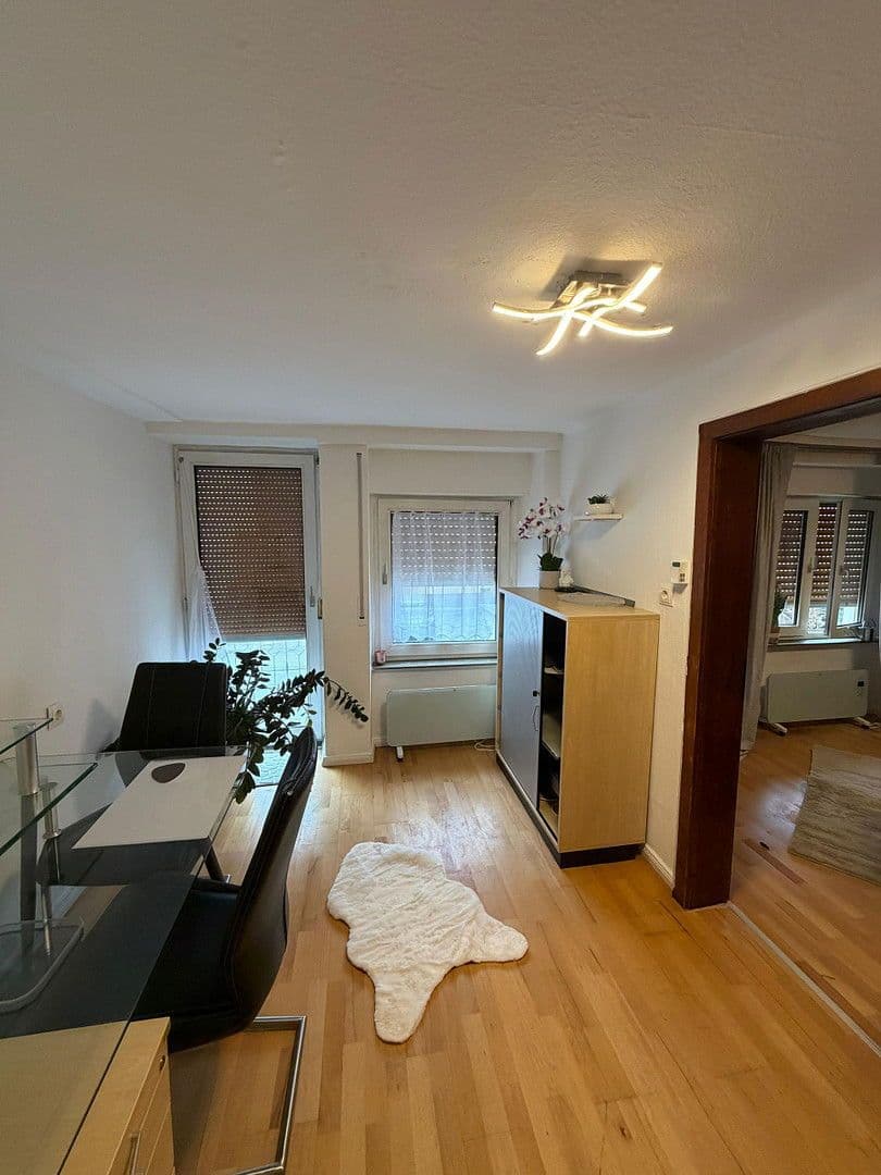 Pronájem domu 140 m², pozemek 200 m², Wiesenbach, Bádensko-Württembersko Pronájem domu 140 m², pozemek 200 m², Wiesenbach, Bádensko-Württembersko