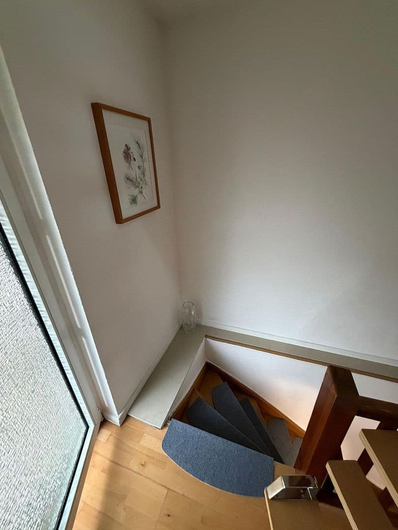 Pronájem domu 140 m², pozemek 200 m², Wiesenbach, Bádensko-Württembersko Pronájem domu 140 m², pozemek 200 m², Wiesenbach, Bádensko-Württembersko