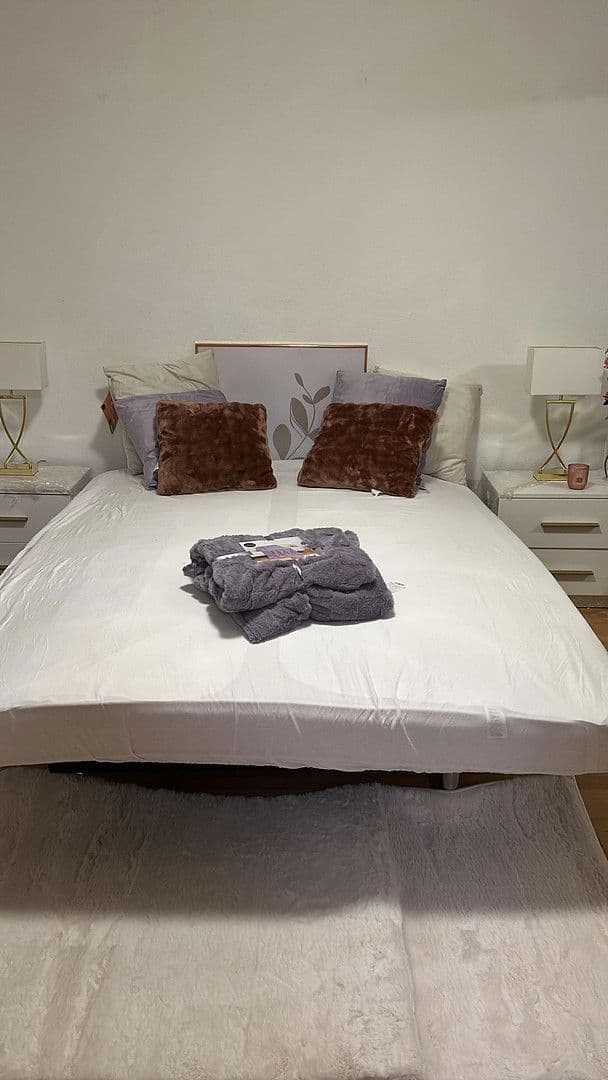 Pronájem domu 140 m², pozemek 200 m², Wiesenbach, Bádensko-Württembersko Pronájem domu 140 m², pozemek 200 m², Wiesenbach, Bádensko-Württembersko