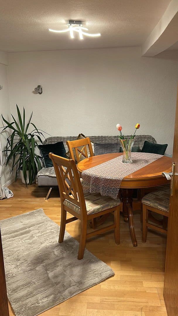 Pronájem domu 140 m², pozemek 200 m², Wiesenbach, Bádensko-Württembersko Pronájem domu 140 m², pozemek 200 m², Wiesenbach, Bádensko-Württembersko