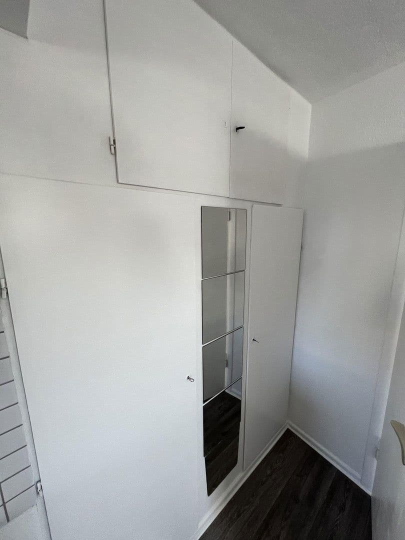 Pronájem bytu 1+1 28 m², Paradestr. 33, Wuppertal, Severní Porýní-Vestfálsko Pronájem bytu 1+1 28 m², Paradestr. 33, Wuppertal, Severní Porýní-Vestfálsko