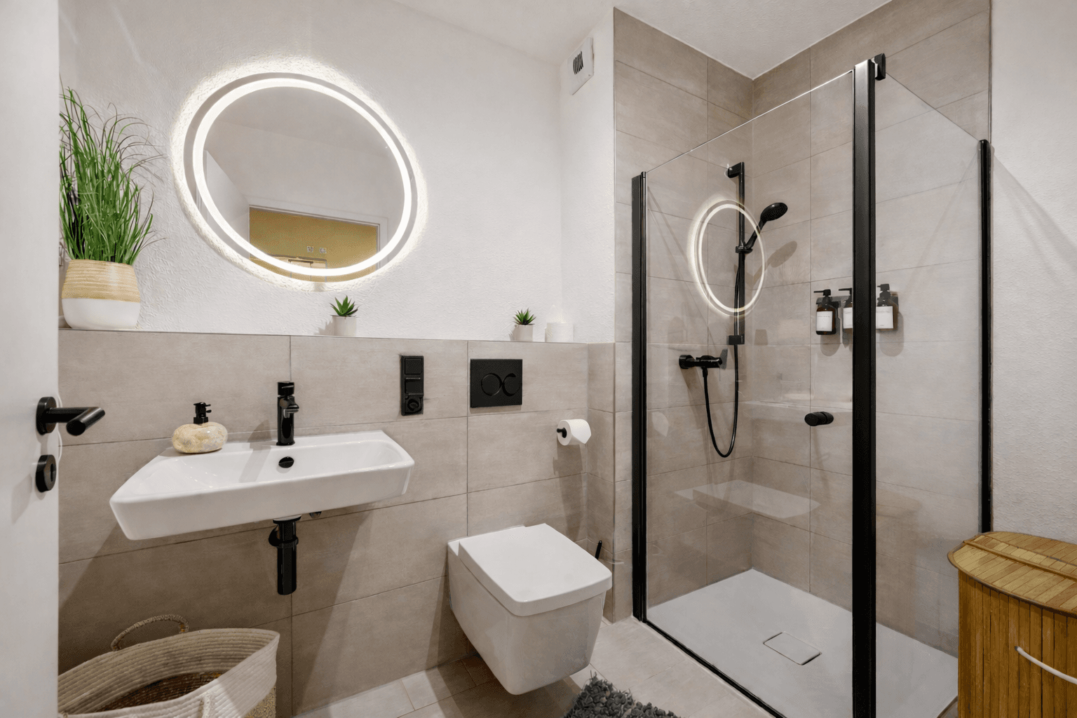 Prodej bytu 2+1 53 m², Gräfelfinger Straße, München, Bavorsko Prodej bytu 2+1 53 m², Gräfelfinger Straße, München, Bavorsko