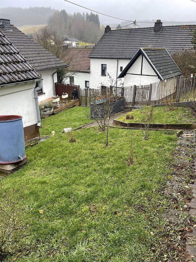 Prodej domu 192 m², pozemek 467 m², Gerolstein, Porýní-Falc Prodej domu 192 m², pozemek 467 m², Gerolstein, Porýní-Falc