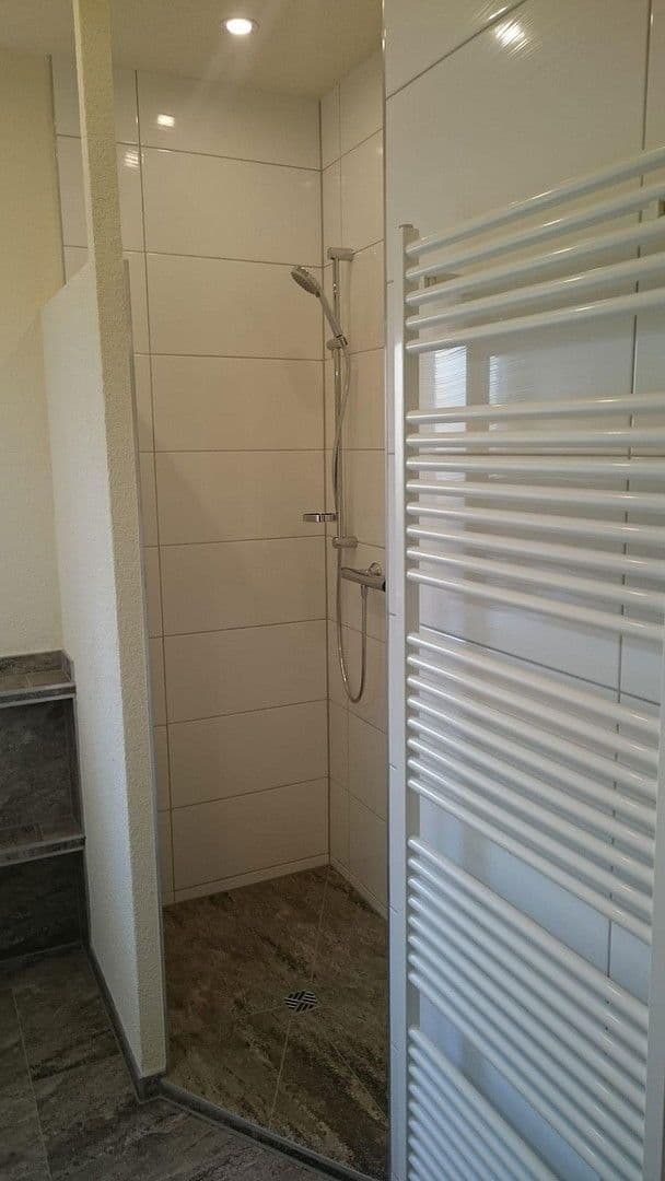 Prodej domu 365 m², pozemek 501 m², Rabenau, Hessen Prodej domu 365 m², pozemek 501 m², Rabenau, Hessen