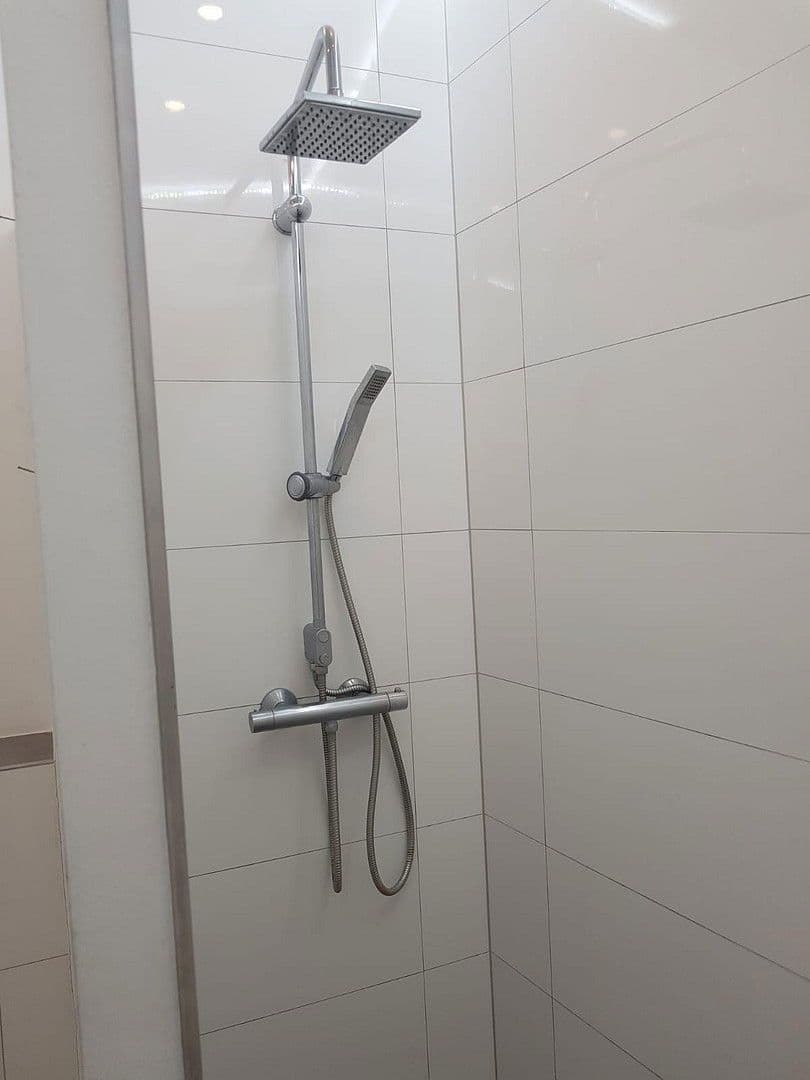 Prodej domu 365 m², pozemek 501 m², Rabenau, Hessen Prodej domu 365 m², pozemek 501 m², Rabenau, Hessen