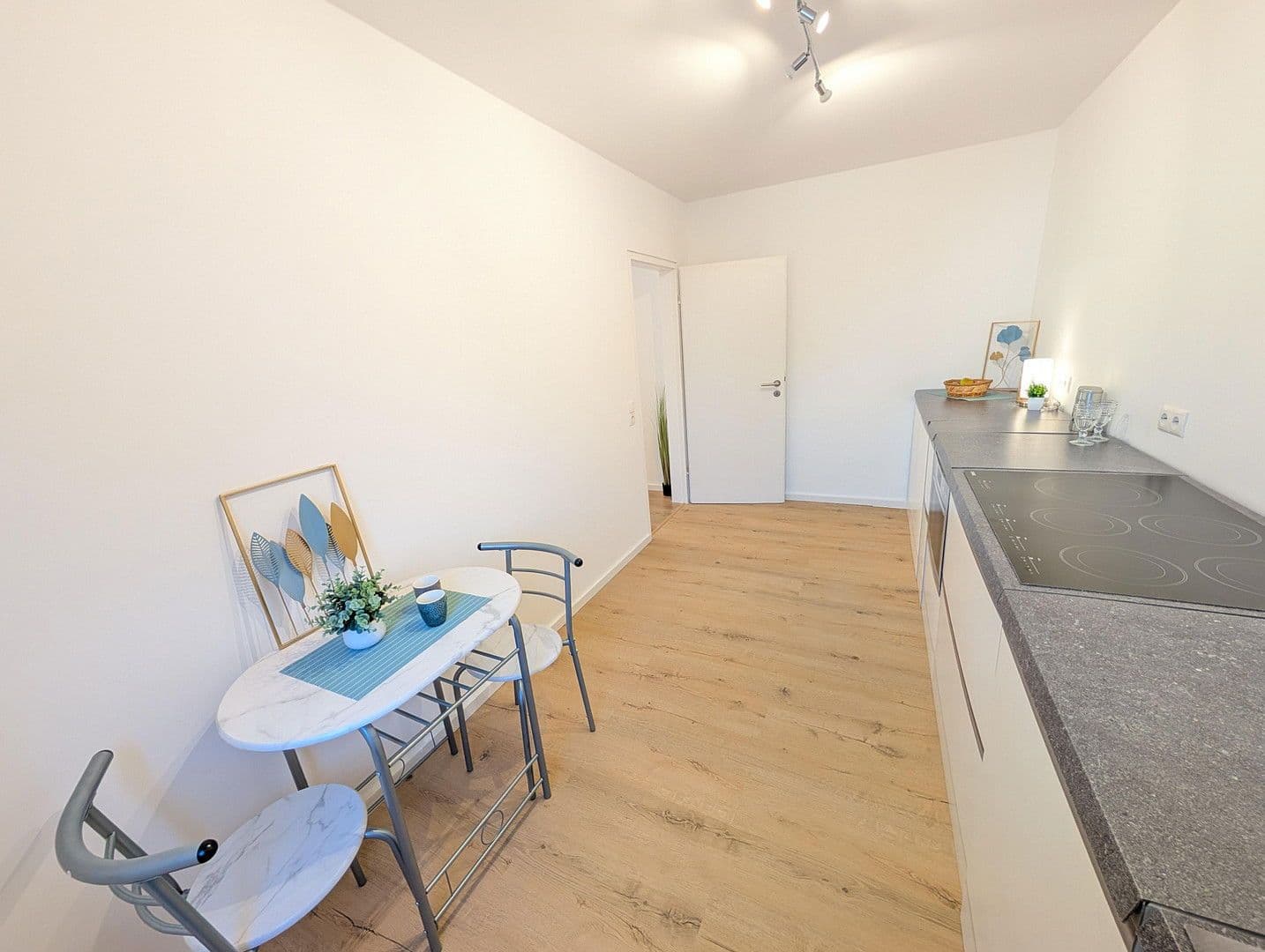 Prodej bytu 3+1 73 m², Im Doppelbrett 12, Mutterstadt, Porýní-Falc Prodej bytu 3+1 73 m², Im Doppelbrett 12, Mutterstadt, Porýní-Falc