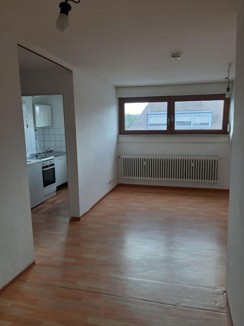 Pronájem bytu 2+1 44 m², Karlsruhe, Bádensko-Württembersko Pronájem bytu 2+1 44 m², Karlsruhe, Bádensko-Württembersko