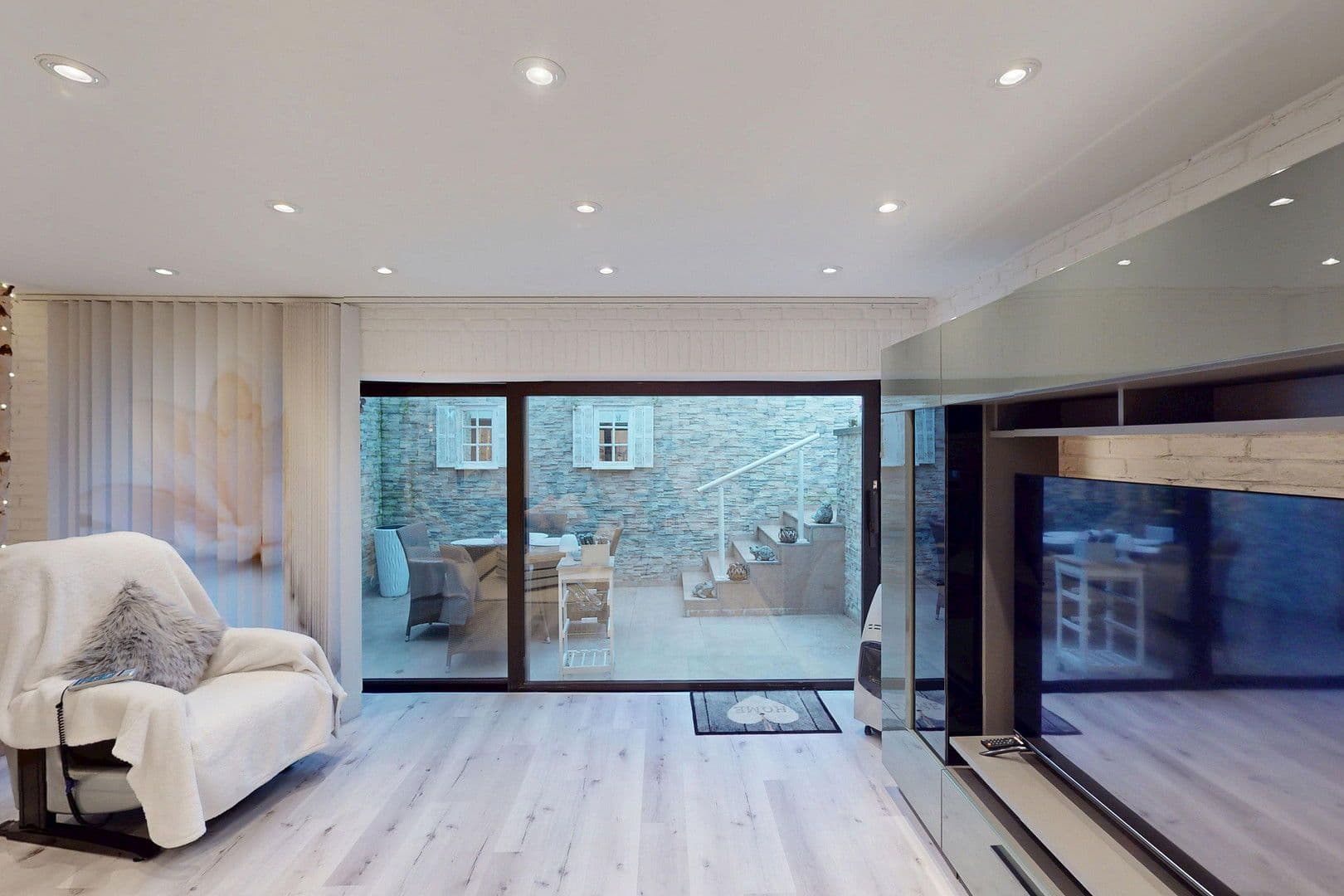 Prodej domu 268 m², pozemek 475 m², Kiefernweg 5, Ratingen, Severní Porýní-Vestfálsko Prodej domu 268 m², pozemek 475 m², Kiefernweg 5, Ratingen, Severní Porýní-Vestfálsko