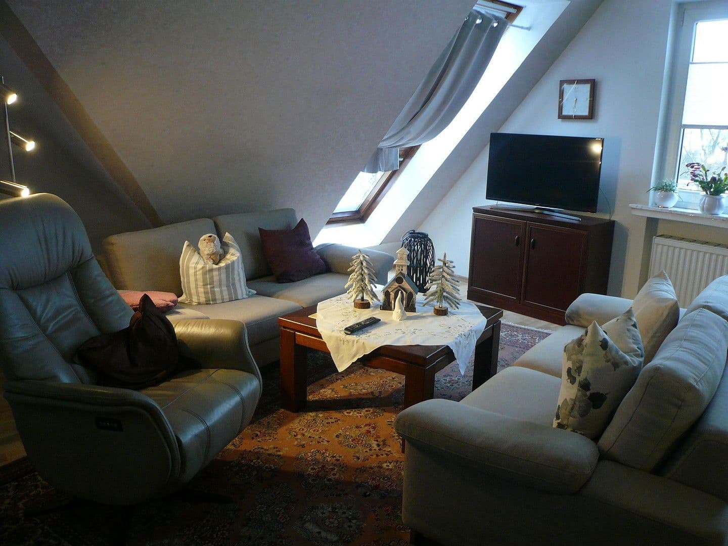 Pronájem bytu 2+1 69 m², Hauptstraße 284b, Heiligenhaus, Severní Porýní-Vestfálsko Pronájem bytu 2+1 69 m², Hauptstraße 284b, Heiligenhaus, Severní Porýní-Vestfálsko