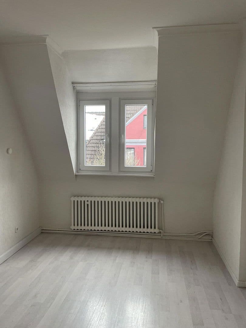 Pronájem bytu 3+1 82 m², Duisburg, Severní Porýní-Vestfálsko Pronájem bytu 3+1 82 m², Duisburg, Severní Porýní-Vestfálsko