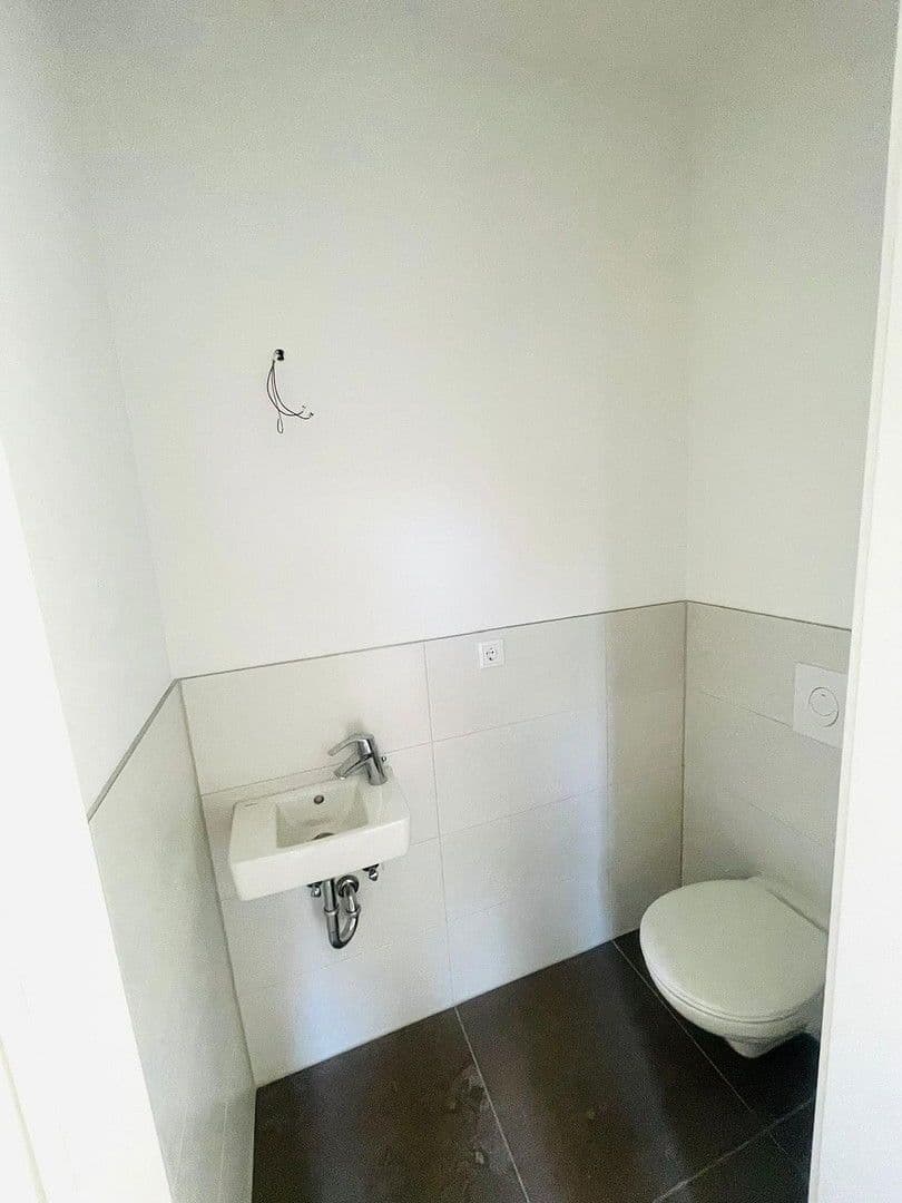 Prodej domu 157 m², pozemek 300 m², Jacob- Burckhardt- Straße 6, Blankenfelde-Mahlow, Braniborsko Prodej domu 157 m², pozemek 300 m², Jacob- Burckhardt- Straße 6, Blankenfelde-Mahlow, Braniborsko