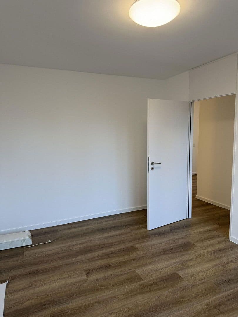 Pronájem bytu 3+1 97 m², Ziegeleiweg 20, Köln, Severní Porýní-Vestfálsko Pronájem bytu 3+1 97 m², Ziegeleiweg 20, Köln, Severní Porýní-Vestfálsko