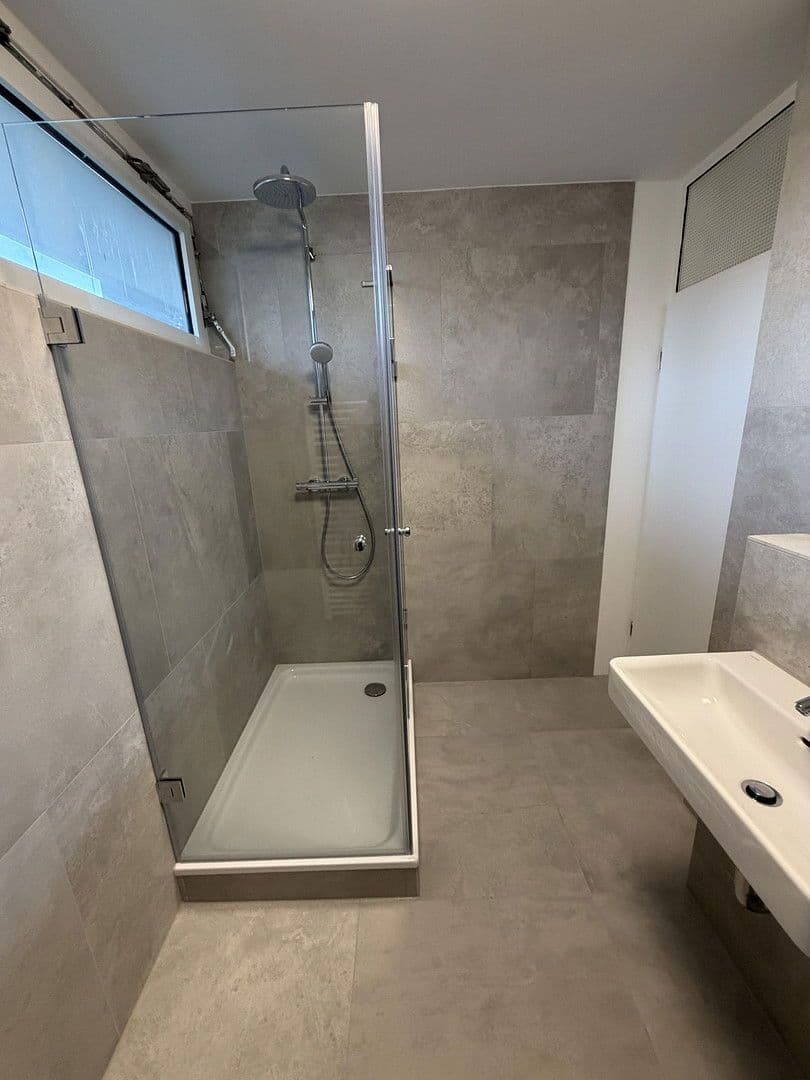 Pronájem bytu 3+1 97 m², Ziegeleiweg 20, Köln, Severní Porýní-Vestfálsko Pronájem bytu 3+1 97 m², Ziegeleiweg 20, Köln, Severní Porýní-Vestfálsko