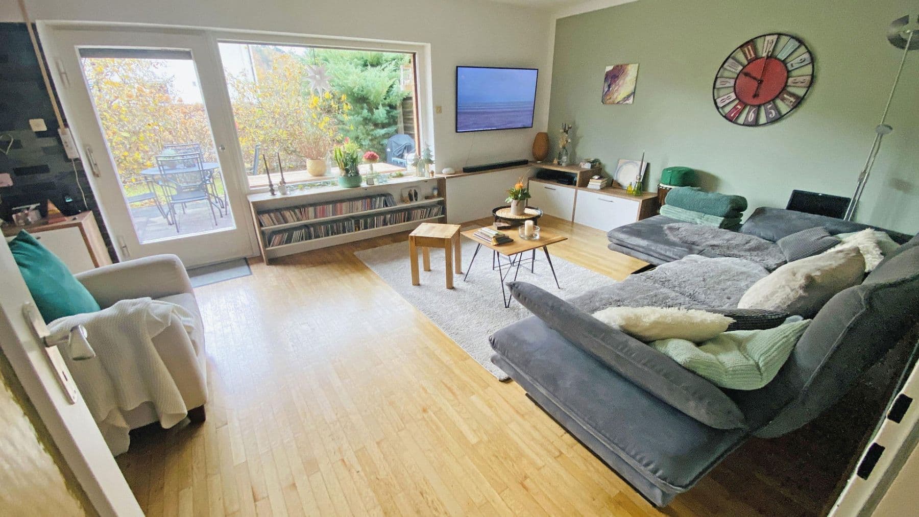 Prodej domu 164 m², pozemek 600 m², Veitsbronn, Bavorsko Prodej domu 164 m², pozemek 600 m², Veitsbronn, Bavorsko