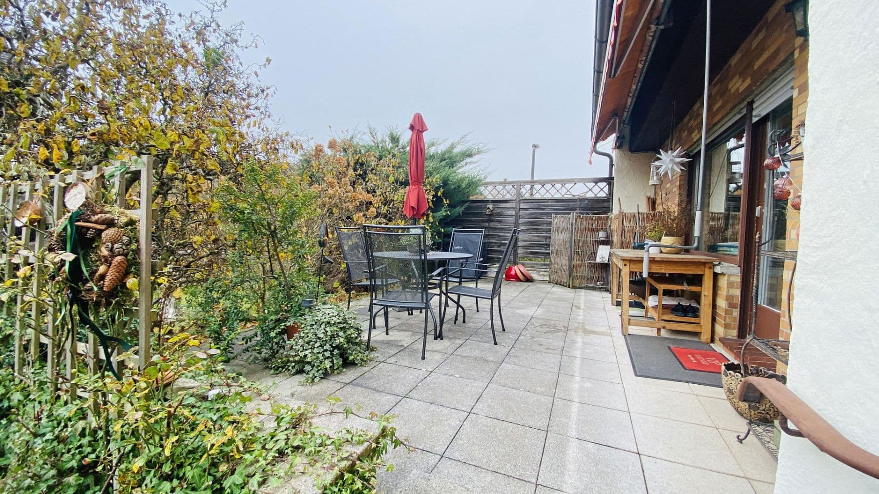 Prodej domu 164 m², pozemek 600 m², Veitsbronn, Bavorsko Prodej domu 164 m², pozemek 600 m², Veitsbronn, Bavorsko