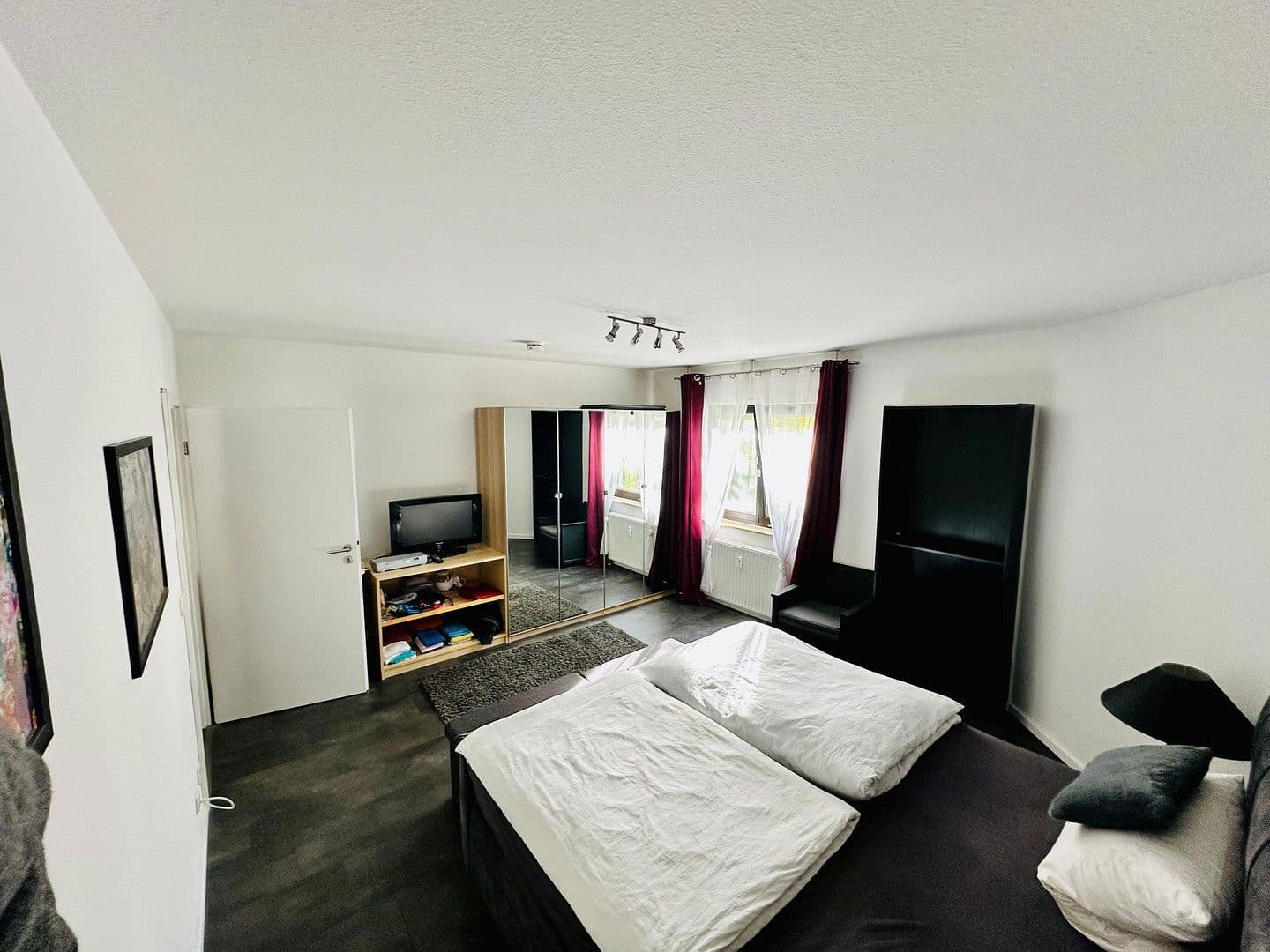 Pronájem bytu 3+1 87 m², Darmstadt, Hessen Pronájem bytu 3+1 87 m², Darmstadt, Hessen