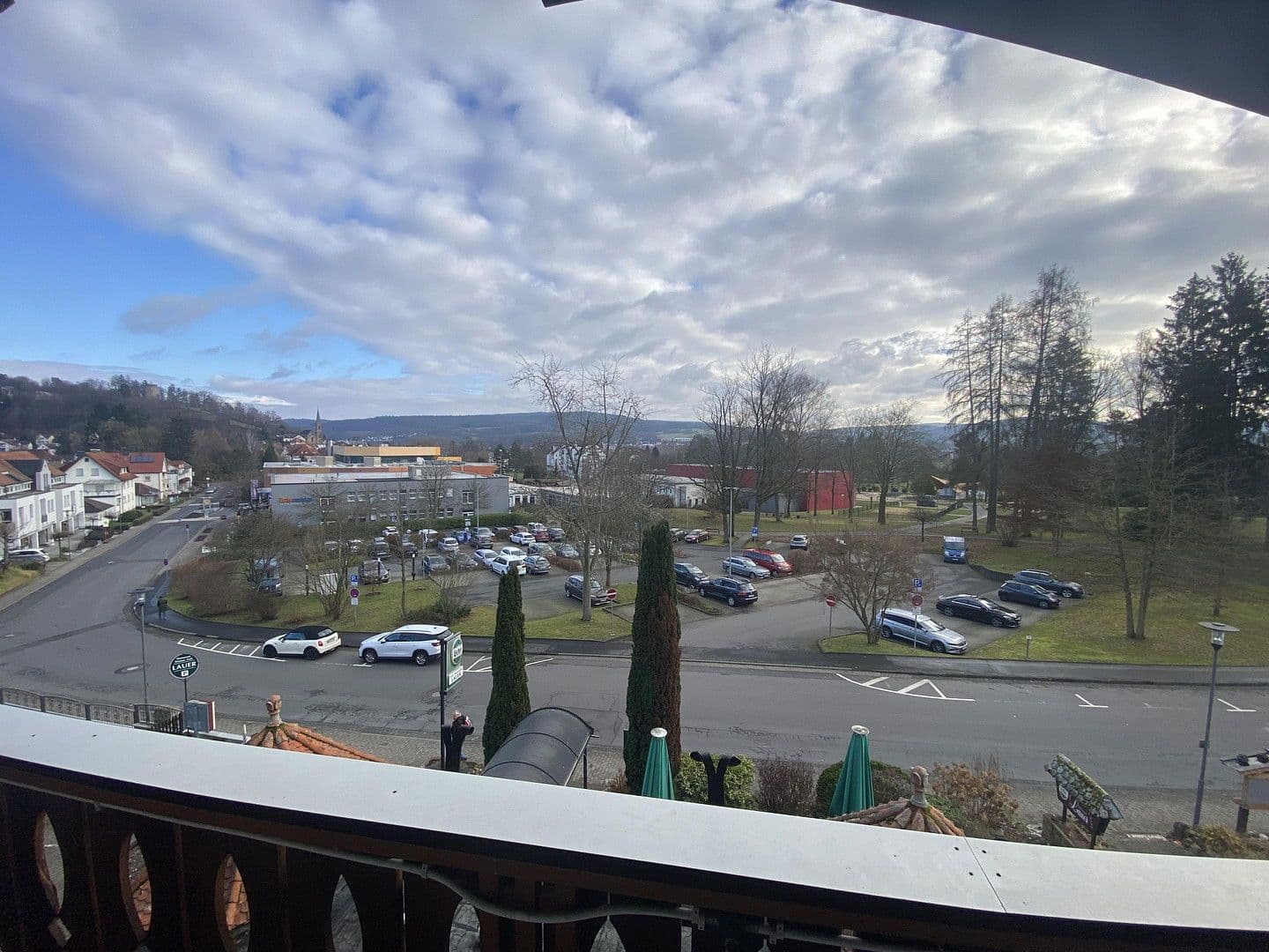 Prodej nebytového prostoru 1.445 m², Bad Soden-Salmünster, Hessen Prodej nebytového prostoru 1.445 m², Bad Soden-Salmünster, Hessen