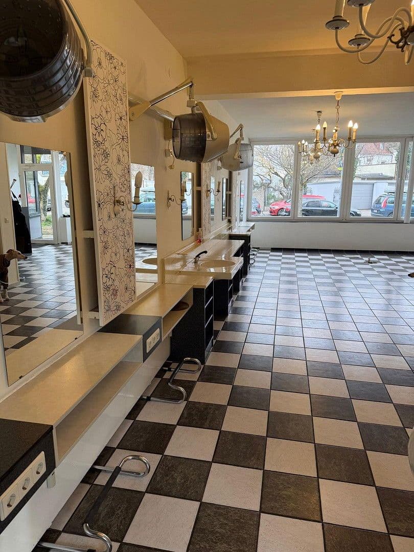 Pronájem nebytového prostoru 75 m², Sophienstraße 225, Karlsruhe, Bádensko-Württembersko Pronájem nebytového prostoru 75 m², Sophienstraße 225, Karlsruhe, Bádensko-Württembersko