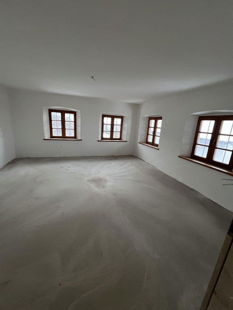 Pronájem domu 150 m², pozemek 300 m², Vogtareuth, Bavorsko Pronájem domu 150 m², pozemek 300 m², Vogtareuth, Bavorsko