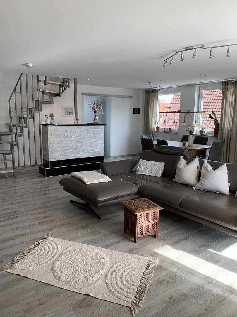 Prodej bytu 4+1 142 m², Esslingen am Neckar, Bádensko-Württembersko Prodej bytu 4+1 142 m², Esslingen am Neckar, Bádensko-Württembersko