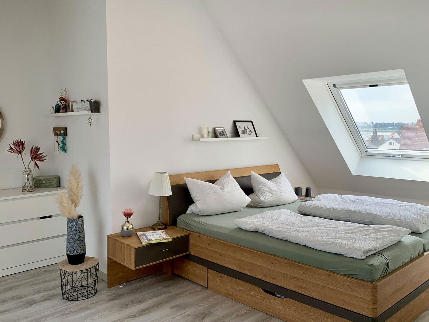 Prodej bytu 4+1 142 m², Esslingen am Neckar, Bádensko-Württembersko Prodej bytu 4+1 142 m², Esslingen am Neckar, Bádensko-Württembersko