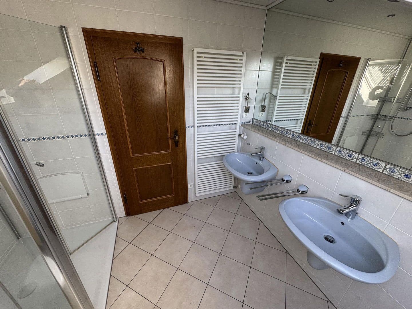 Prodej domu 229 m², pozemek 689 m², Westallee 9, Mogendorf, Porýní-Falc Prodej domu 229 m², pozemek 689 m², Westallee 9, Mogendorf, Porýní-Falc