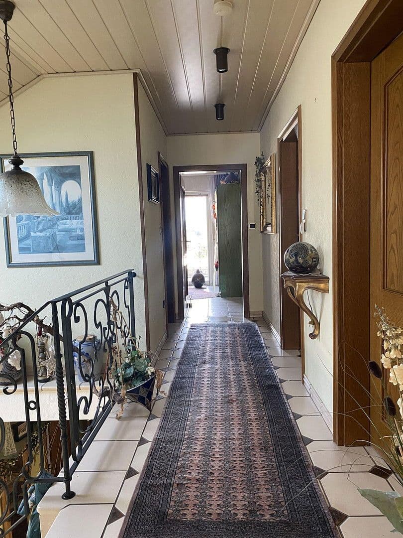 Prodej domu 229 m², pozemek 689 m², Westallee 9, Mogendorf, Porýní-Falc Prodej domu 229 m², pozemek 689 m², Westallee 9, Mogendorf, Porýní-Falc