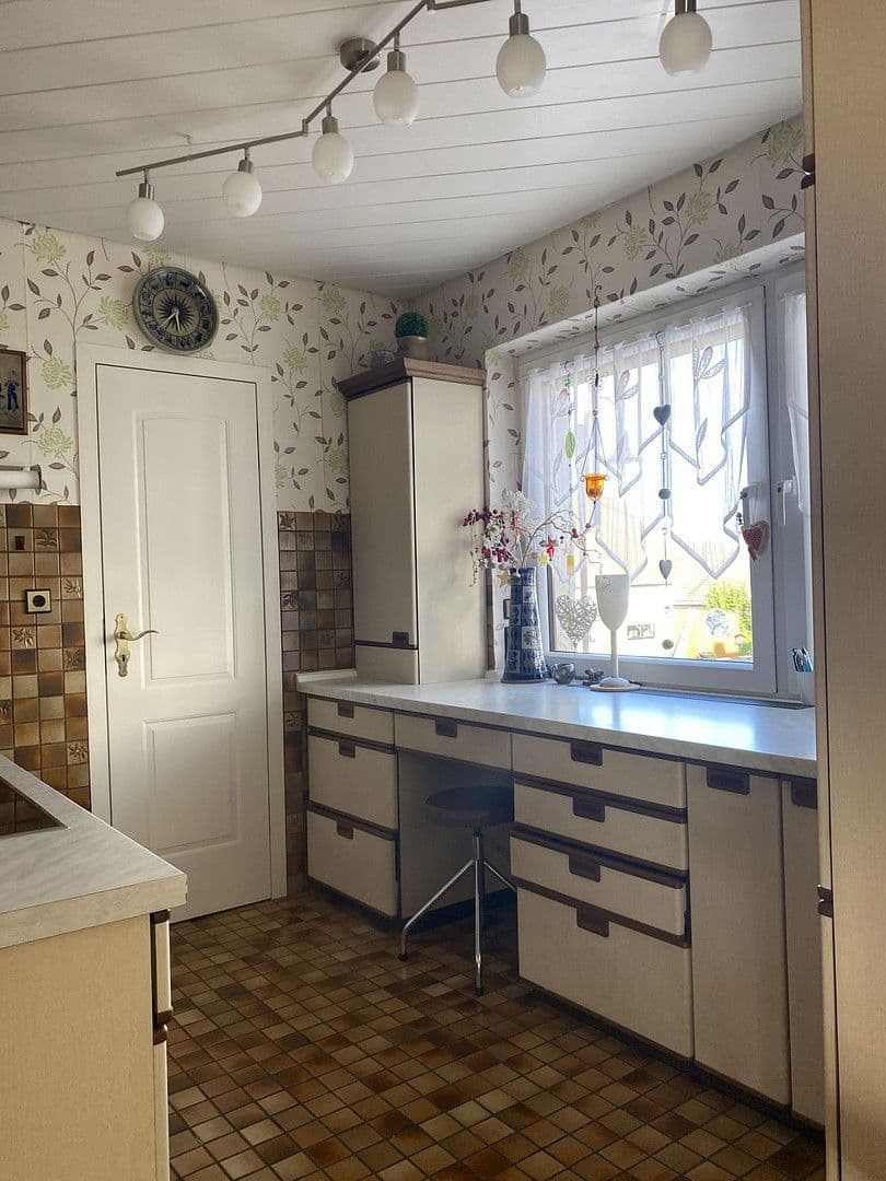 Prodej domu 229 m², pozemek 689 m², Westallee 9, Mogendorf, Porýní-Falc Prodej domu 229 m², pozemek 689 m², Westallee 9, Mogendorf, Porýní-Falc