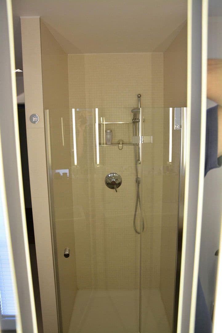 Prodej bytu 4+1 148 m², Gertrudenstraße, Rostock, Mecklenburg-Vorpommern Prodej bytu 4+1 148 m², Gertrudenstraße, Rostock, Mecklenburg-Vorpommern