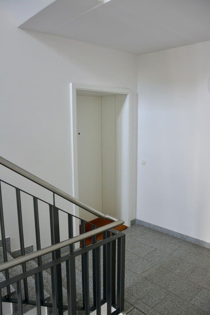 Prodej bytu 4+1 148 m², Gertrudenstraße, Rostock, Mecklenburg-Vorpommern Prodej bytu 4+1 148 m², Gertrudenstraße, Rostock, Mecklenburg-Vorpommern
