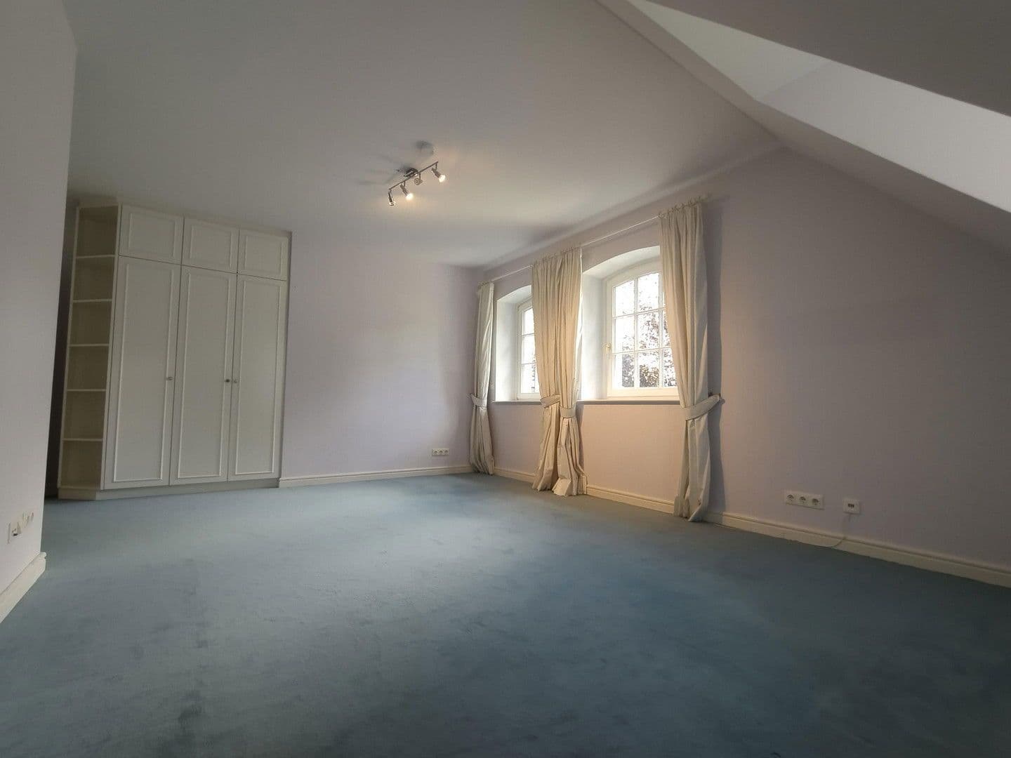 Pronájem domu 357 m², pozemek 1.008 m², Hamburg, Hamburg Pronájem domu 357 m², pozemek 1.008 m², Hamburg, Hamburg