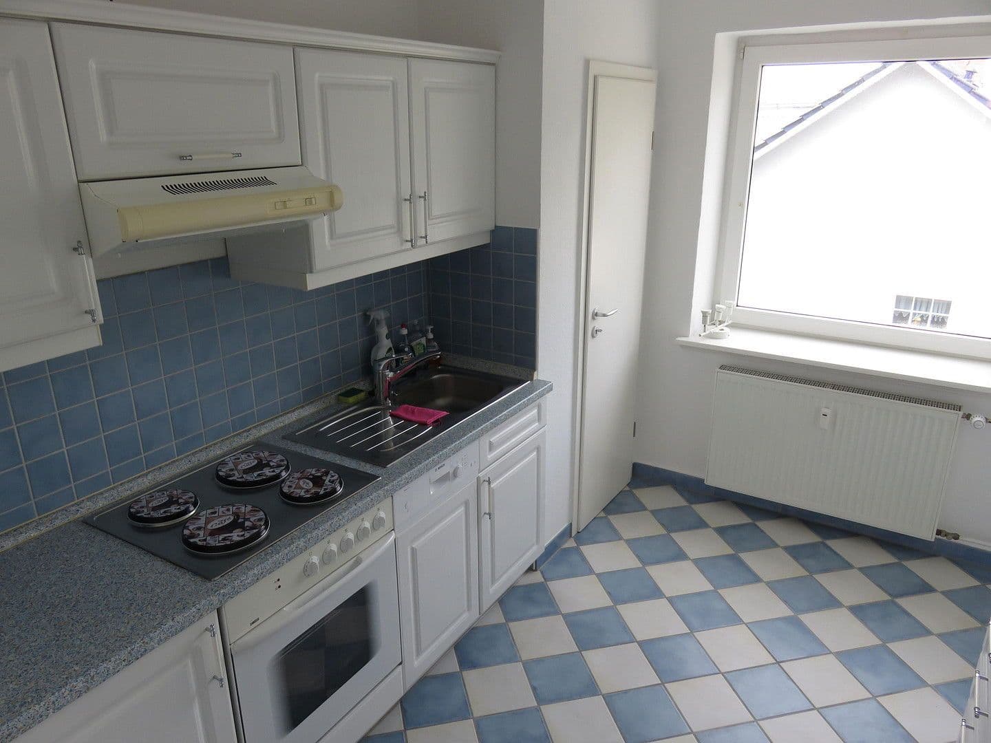 Prodej bytu 3+1 72 m², Hermann-Stöber-Straße 16, Helmstedt, Dolní Sasko Prodej bytu 3+1 72 m², Hermann-Stöber-Straße 16, Helmstedt, Dolní Sasko