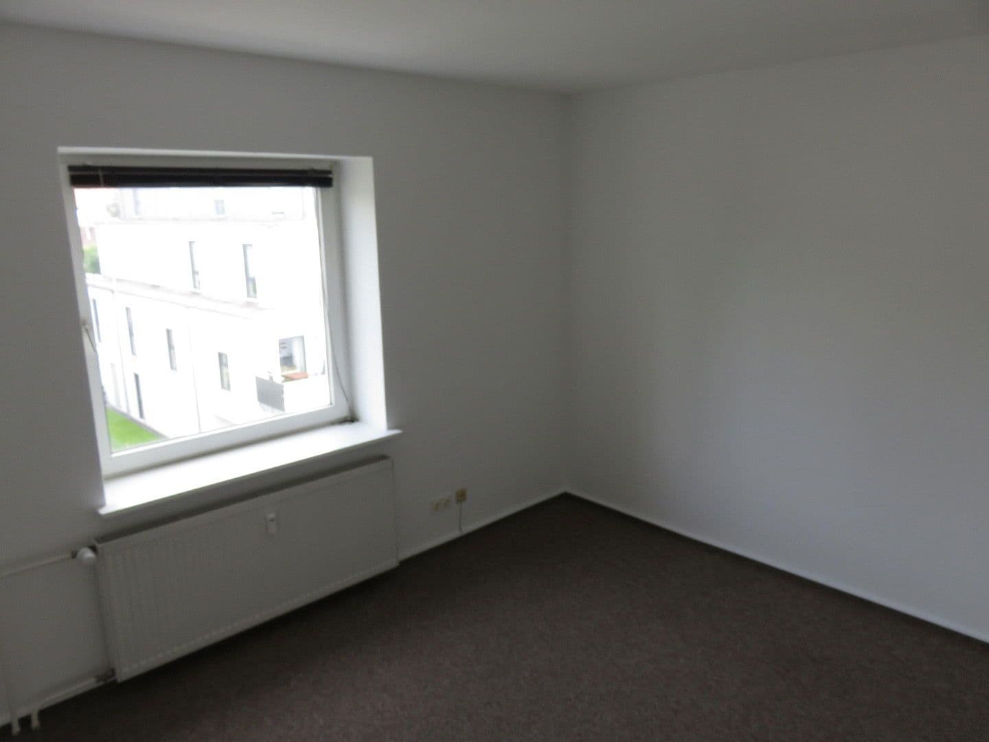 Prodej bytu 3+1 72 m², Hermann-Stöber-Straße 16, Helmstedt, Dolní Sasko Prodej bytu 3+1 72 m², Hermann-Stöber-Straße 16, Helmstedt, Dolní Sasko