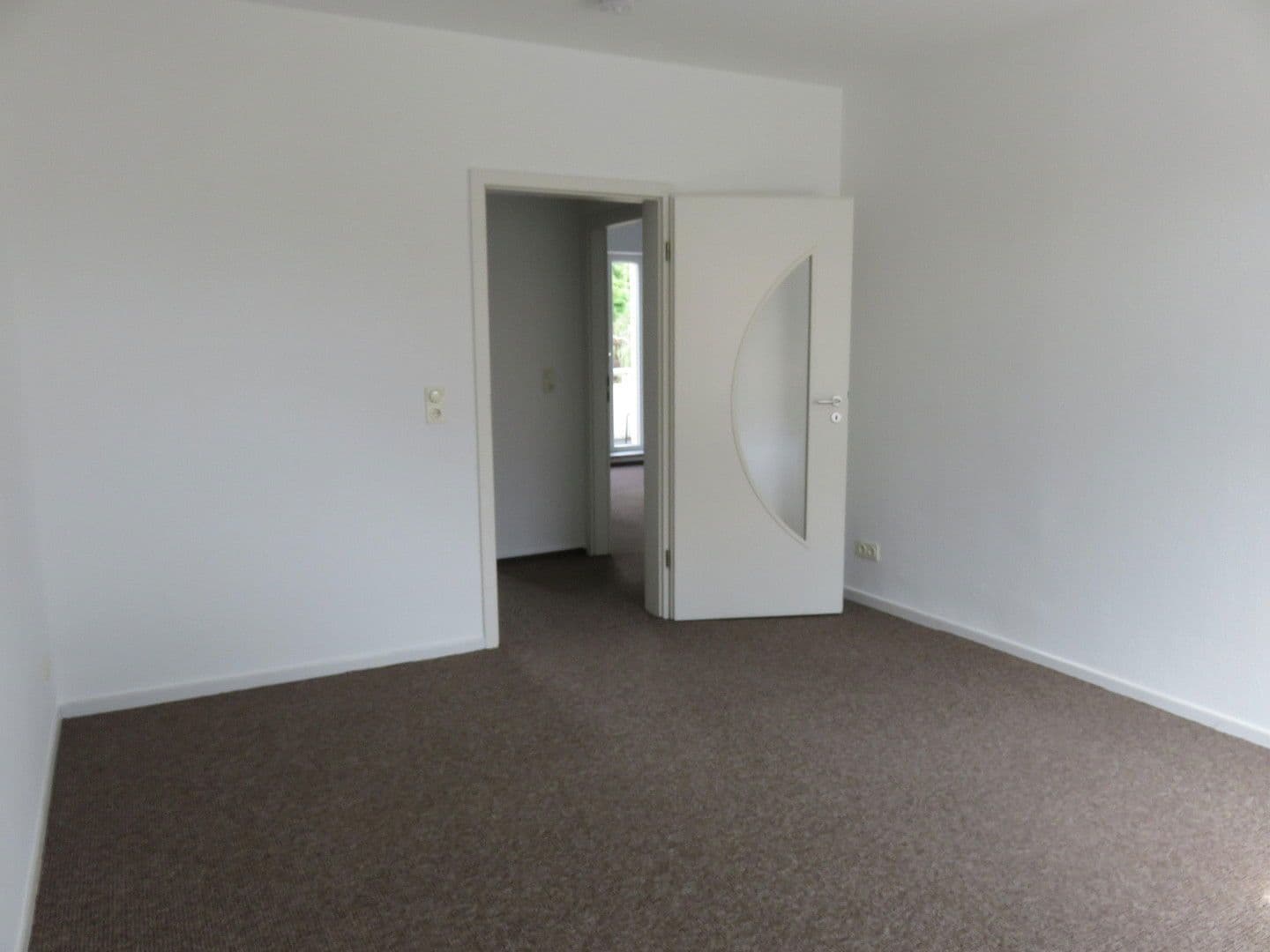 Prodej bytu 3+1 72 m², Hermann-Stöber-Straße 16, Helmstedt, Dolní Sasko Prodej bytu 3+1 72 m², Hermann-Stöber-Straße 16, Helmstedt, Dolní Sasko