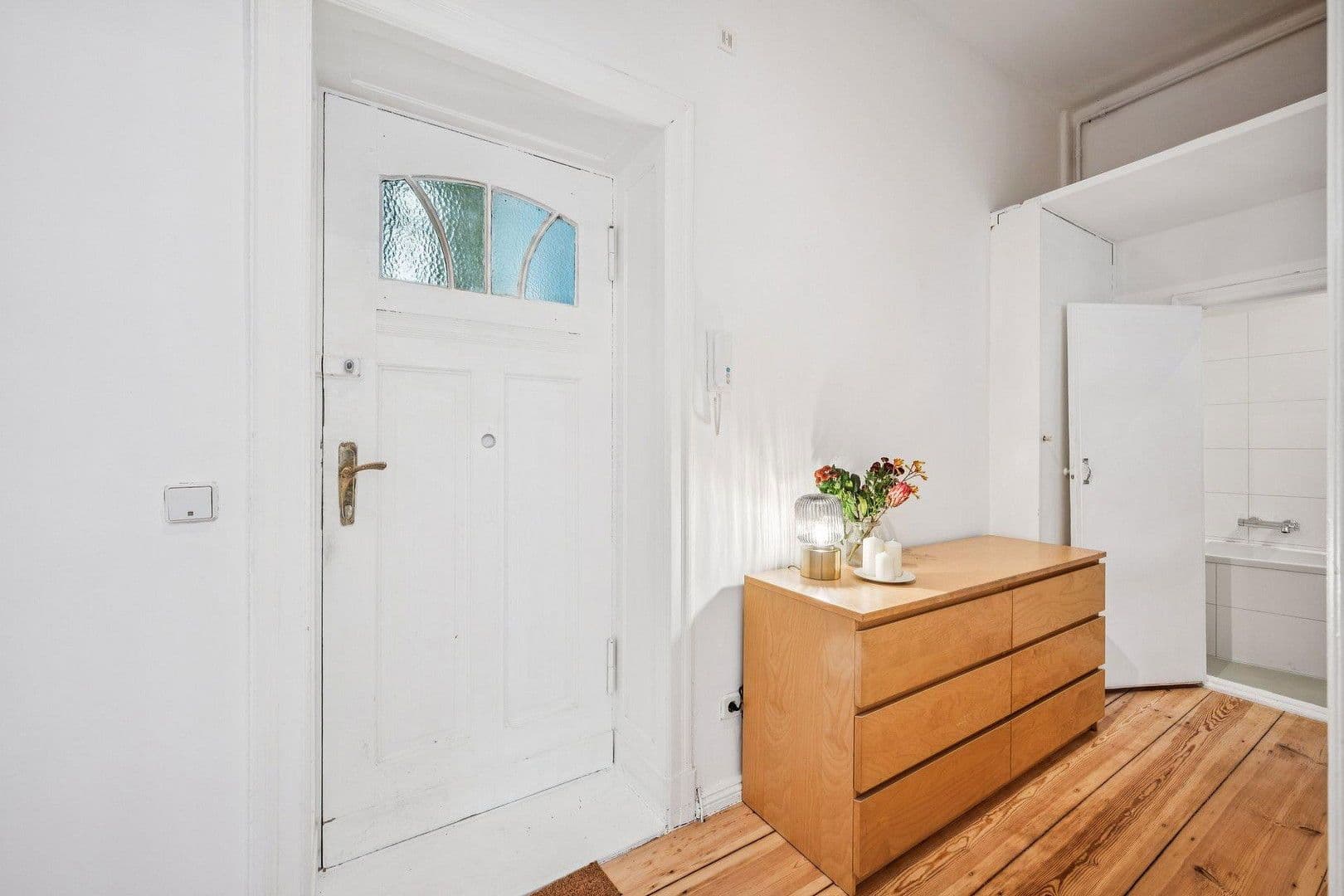 Prodej bytu 2+1 61 m², Berlin, Berlín Prodej bytu 2+1 61 m², Berlin, Berlín