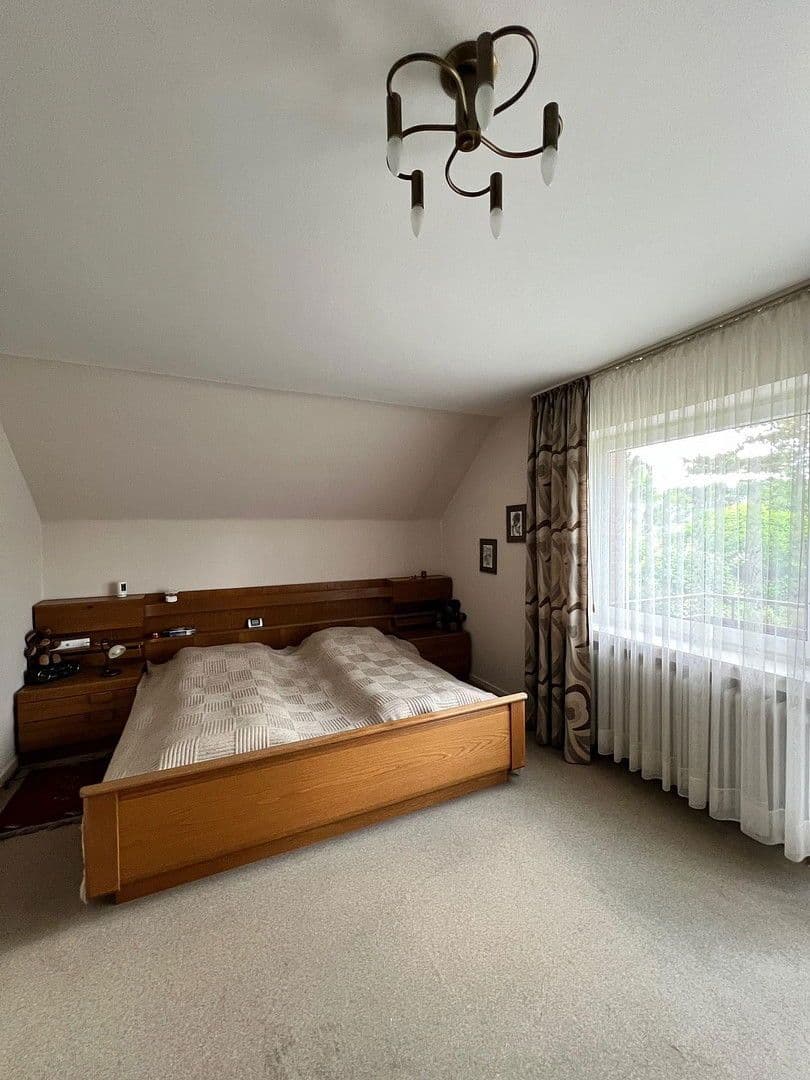 Prodej domu 140 m², pozemek 835 m², Bonn, Severní Porýní-Vestfálsko Prodej domu 140 m², pozemek 835 m², Bonn, Severní Porýní-Vestfálsko