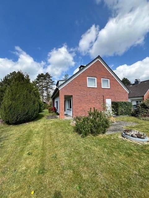 Prodej domu 140 m², pozemek 835 m², Bonn, Severní Porýní-Vestfálsko Prodej domu 140 m², pozemek 835 m², Bonn, Severní Porýní-Vestfálsko