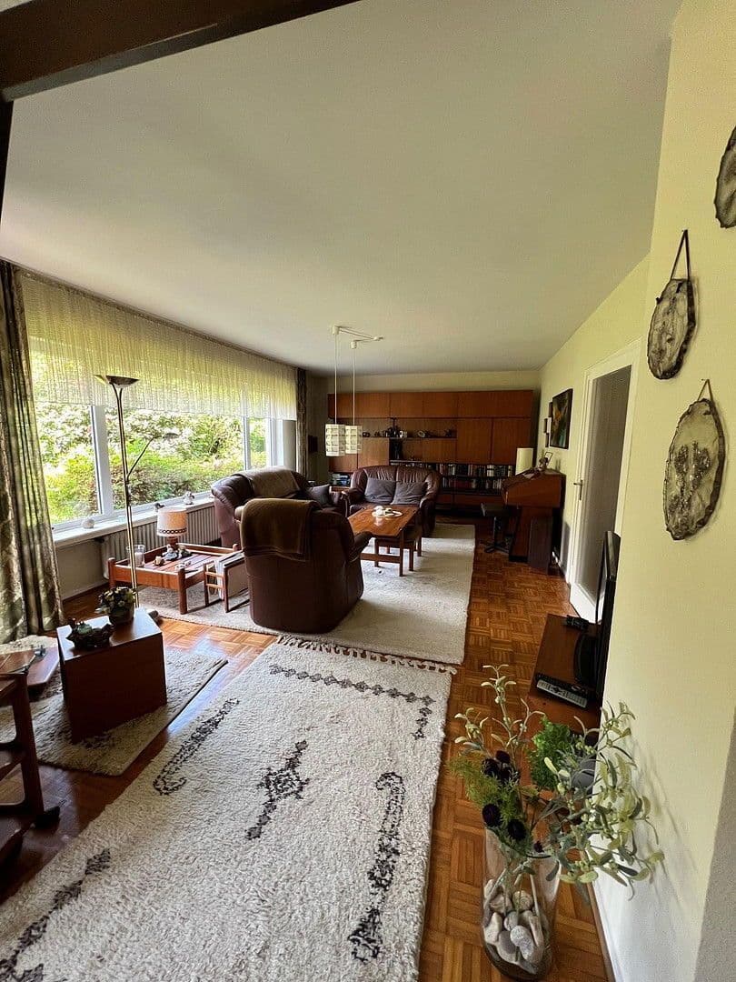 Prodej domu 140 m², pozemek 835 m², Bonn, Severní Porýní-Vestfálsko Prodej domu 140 m², pozemek 835 m², Bonn, Severní Porýní-Vestfálsko