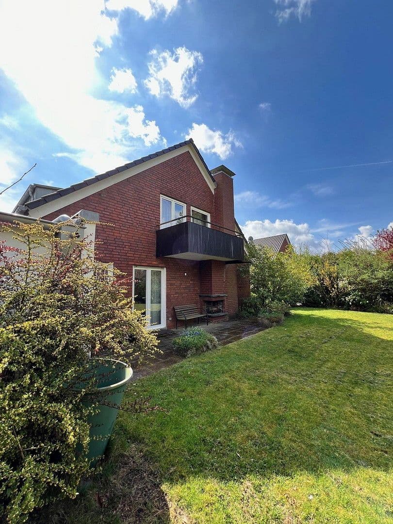 Prodej domu 140 m², pozemek 835 m², Bonn, Severní Porýní-Vestfálsko Prodej domu 140 m², pozemek 835 m², Bonn, Severní Porýní-Vestfálsko