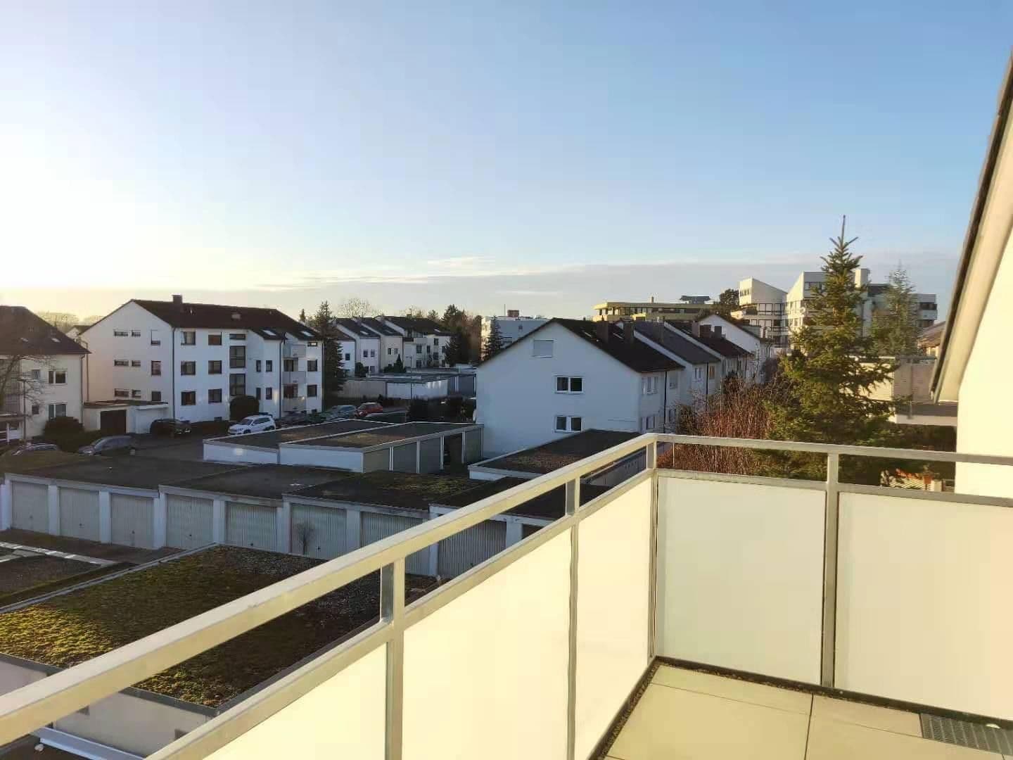 Pronájem bytu 4+1 71 m², Stuttgart-Plieningen, Bádensko-Württembersko Pronájem bytu 4+1 71 m², Stuttgart-Plieningen, Bádensko-Württembersko