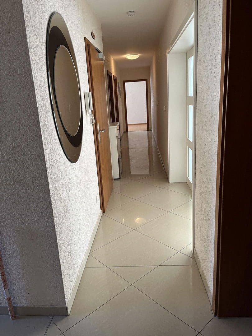 Prodej domu 263 m², pozemek 535 m², Darmstädter Straße 69a, Rüsselsheim am Main, Hessen Prodej domu 263 m², pozemek 535 m², Darmstädter Straße 69a, Rüsselsheim am Main, Hessen