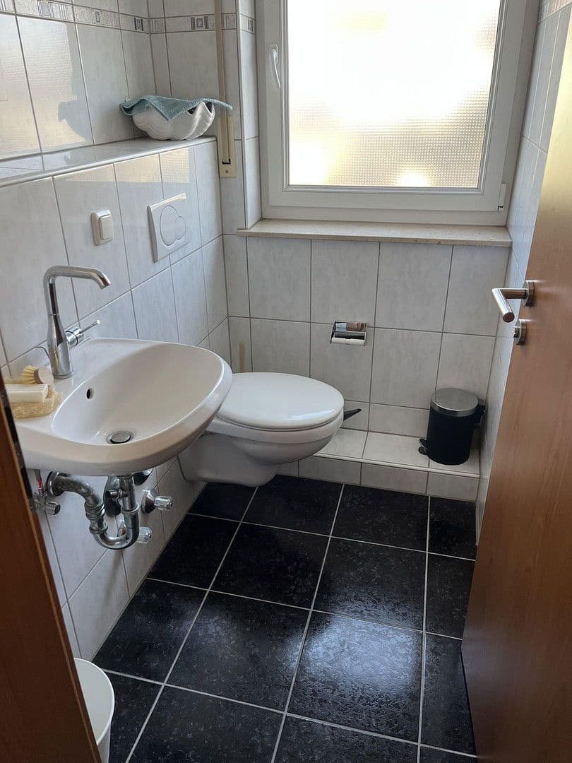 Prodej domu 263 m², pozemek 535 m², Darmstädter Straße 69a, Rüsselsheim am Main, Hessen Prodej domu 263 m², pozemek 535 m², Darmstädter Straße 69a, Rüsselsheim am Main, Hessen