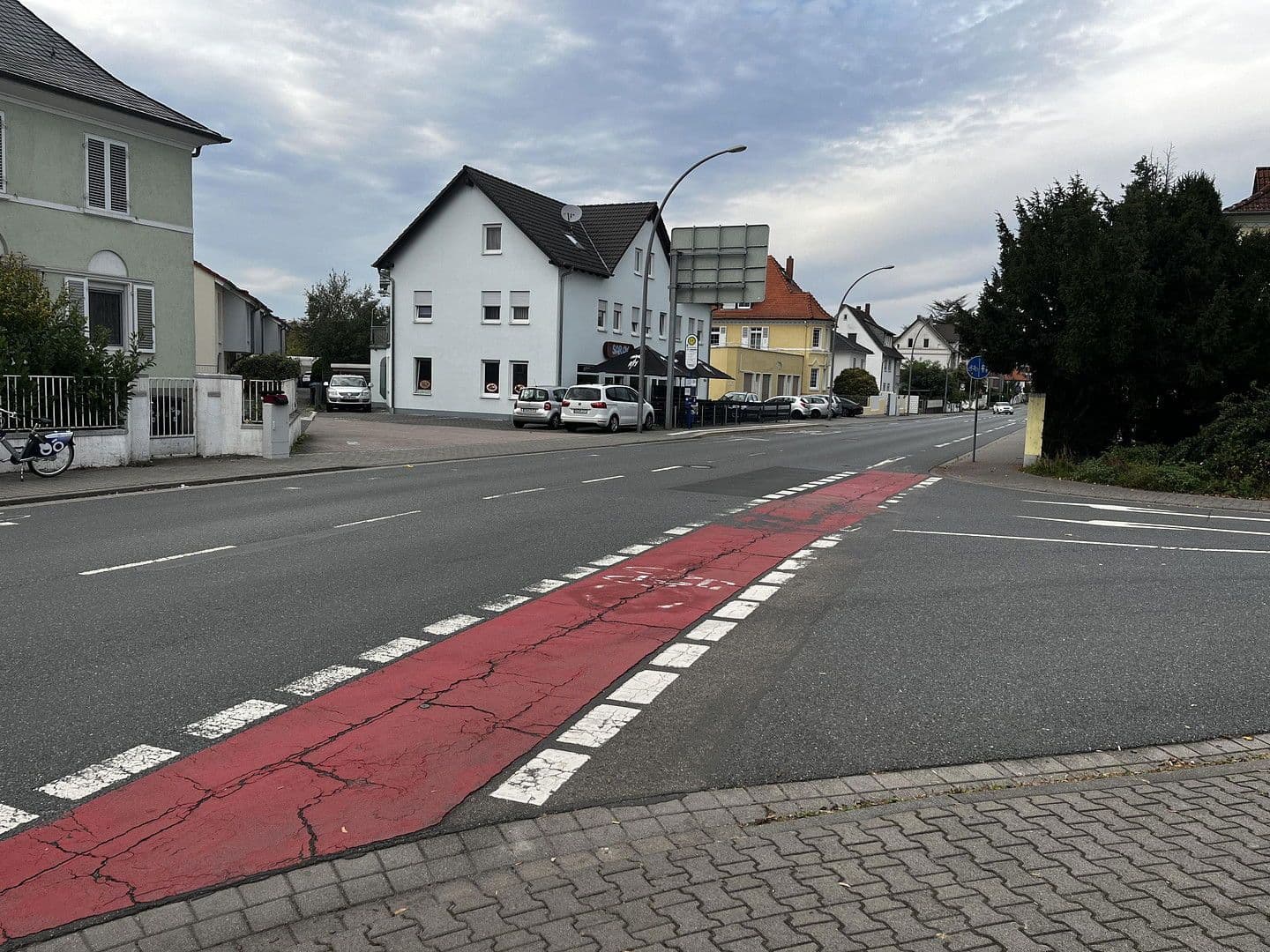Prodej domu 263 m², pozemek 535 m², Darmstädter Straße 69a, Rüsselsheim am Main, Hessen Prodej domu 263 m², pozemek 535 m², Darmstädter Straße 69a, Rüsselsheim am Main, Hessen
