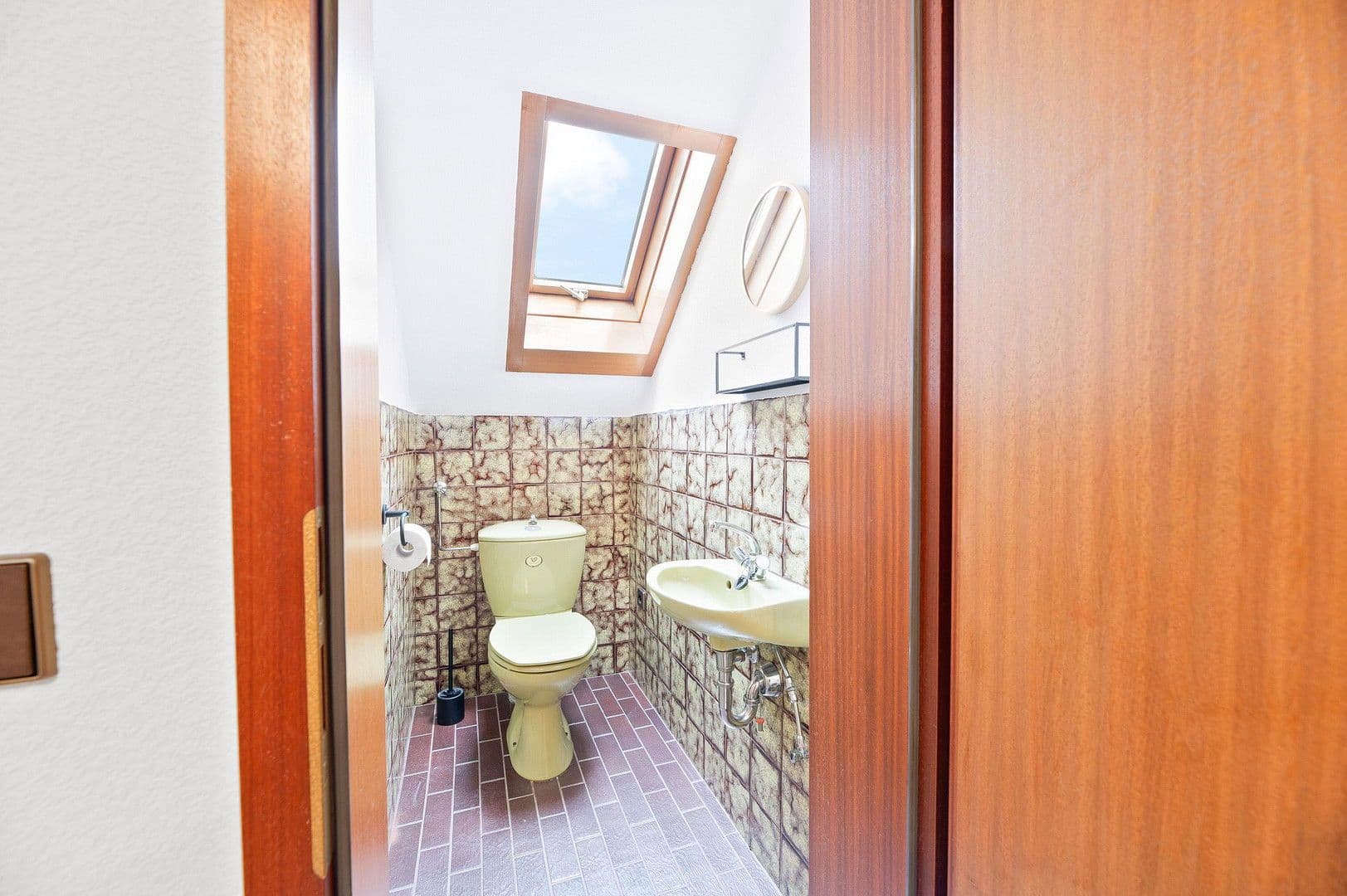 Prodej bytu 4+1 96 m², Esslingen am Neckar, Bádensko-Württembersko Prodej bytu 4+1 96 m², Esslingen am Neckar, Bádensko-Württembersko