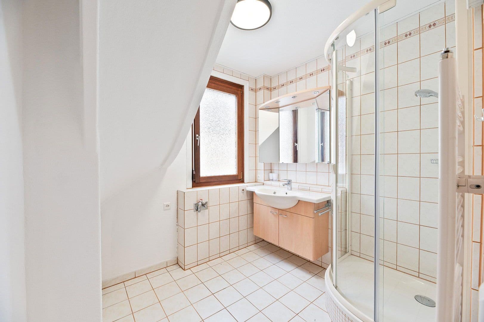 Prodej bytu 4+1 96 m², Esslingen am Neckar, Bádensko-Württembersko Prodej bytu 4+1 96 m², Esslingen am Neckar, Bádensko-Württembersko