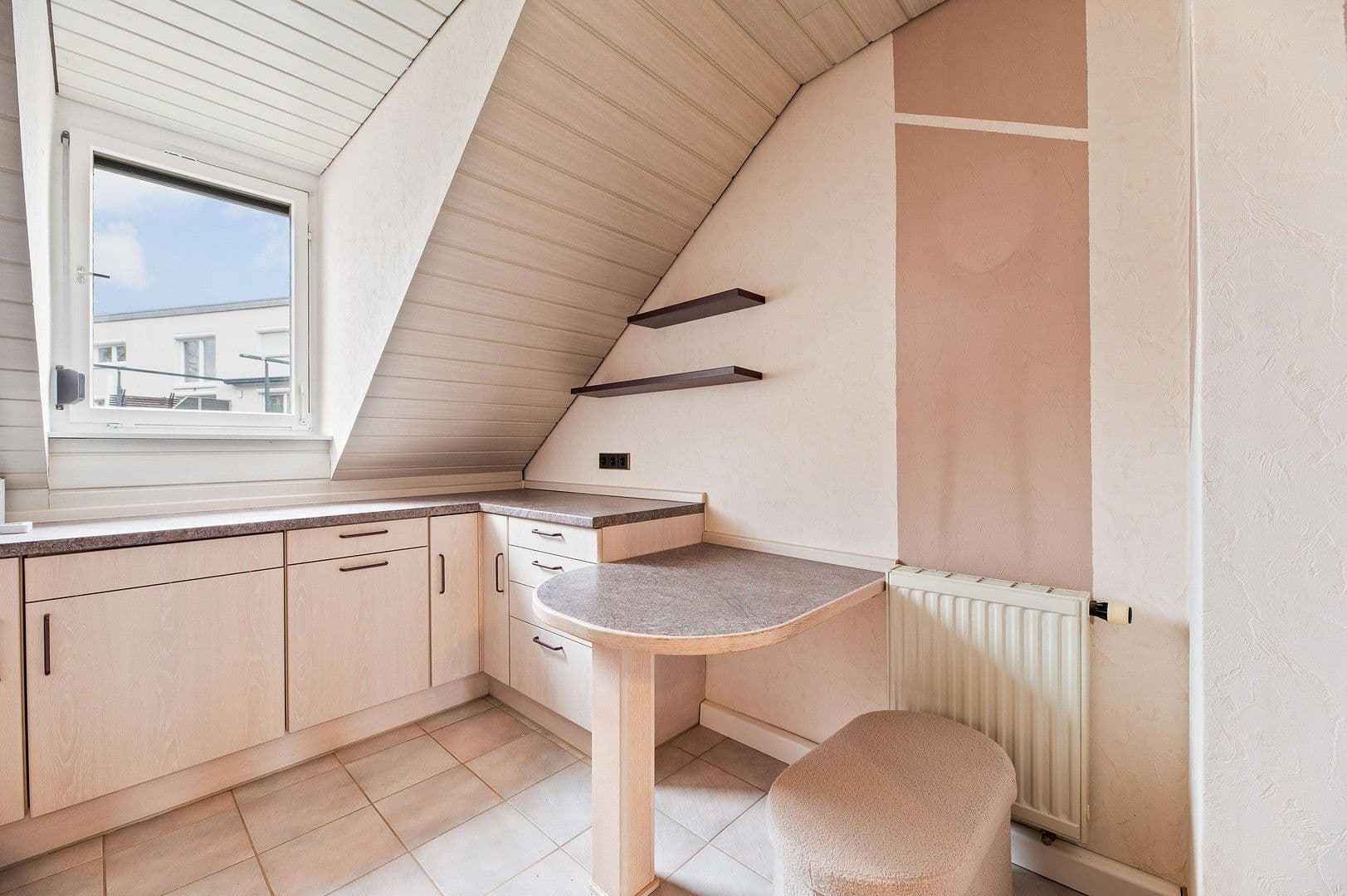 Prodej bytu 4+1 96 m², Esslingen am Neckar, Bádensko-Württembersko Prodej bytu 4+1 96 m², Esslingen am Neckar, Bádensko-Württembersko