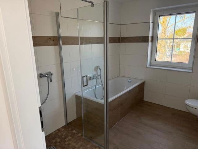 Prodej domu 90 m², pozemek 400 m², Feldberger Seenlandschaft, Mecklenburg-Vorpommern Prodej domu 90 m², pozemek 400 m², Feldberger Seenlandschaft, Mecklenburg-Vorpommern