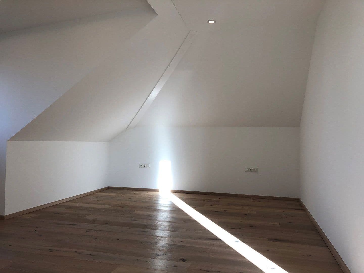 Pronájem bytu 2+1 86 m², Plön, Šlesvicko-Holštýnsko Pronájem bytu 2+1 86 m², Plön, Šlesvicko-Holštýnsko