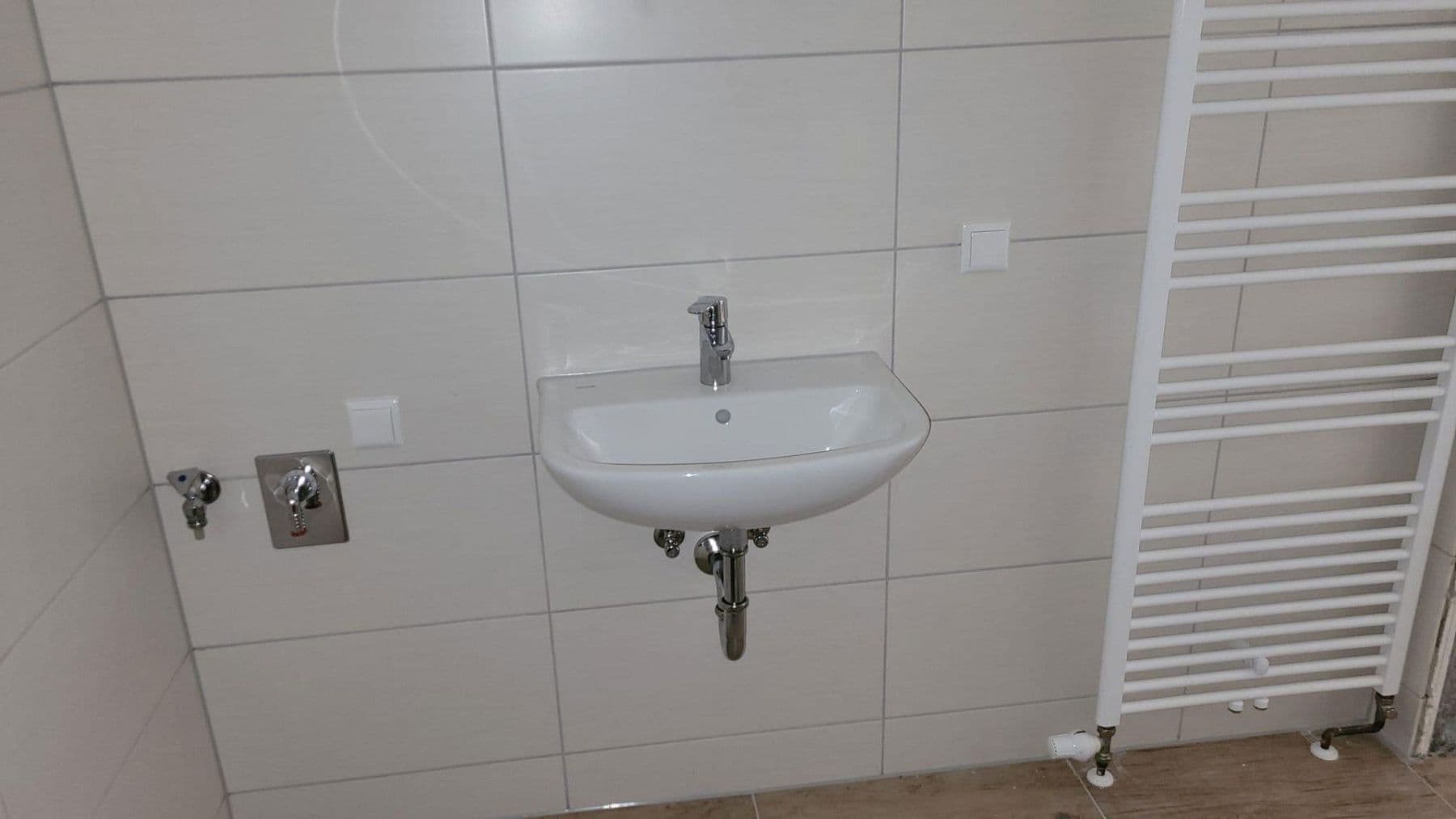 Prodej domu 368 m², pozemek 230 m², Birkenstraße 1, Reichenbach, Sasko Prodej domu 368 m², pozemek 230 m², Birkenstraße 1, Reichenbach, Sasko