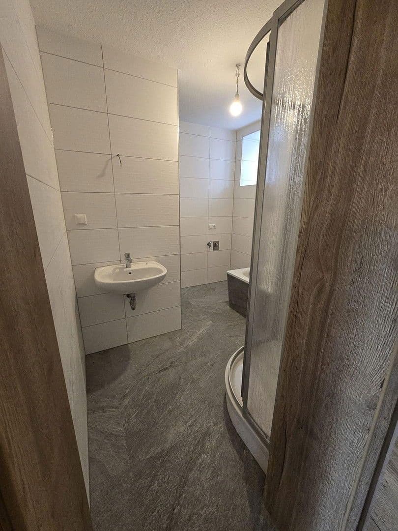 Prodej domu 368 m², pozemek 230 m², Birkenstraße 1, Reichenbach, Sasko Prodej domu 368 m², pozemek 230 m², Birkenstraße 1, Reichenbach, Sasko